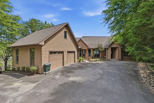 2009 Tahlequah Ln, Mooresburg, TN, 37811-2671 | Card Image