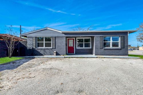 2102 Dewberry Ln, Pasadena, TX, 77502-4007 | Card Image