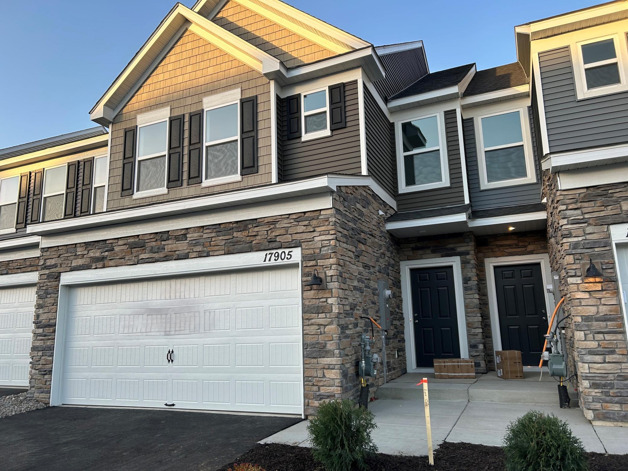 Giants Way, Lakeville, MN 55044