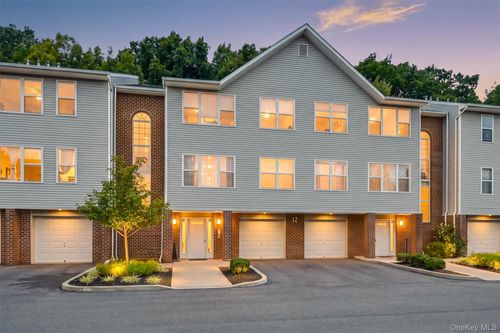 143 Deer Ct Dr, Middletown, NY, 10940-6866 | Card Image