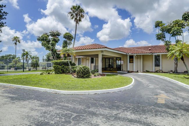 APT-914 - 4174 Inverrary Dr, Condo with 2 bedrooms, 2 bathrooms and null parking in Lauderhill FL | Image 43
