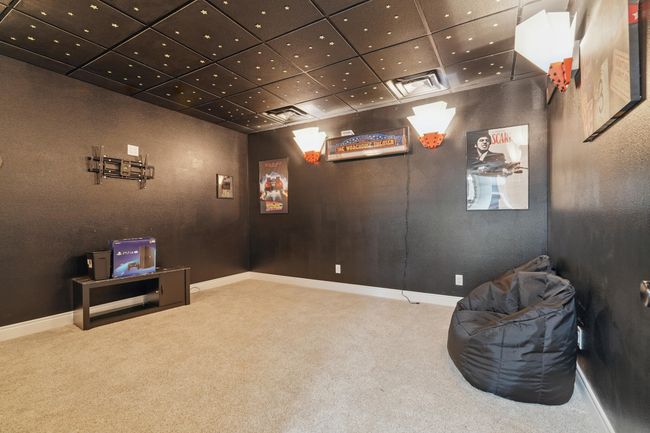 Bedroom #3 - Basement | Image 52