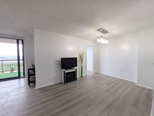 918-918 Harmon Cove Tower, Secaucus, NJ, 07094-1720 | Card Image