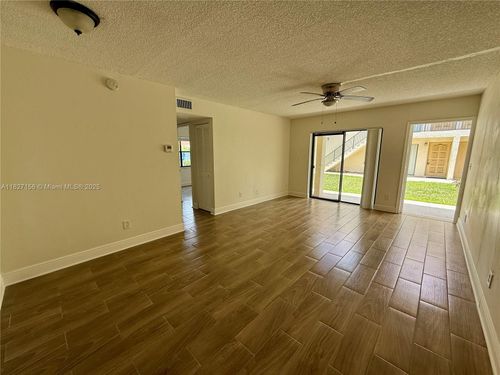 11-11130 Royal Palm Blvd, Coral Springs, FL, 33065-6827 | Card Image