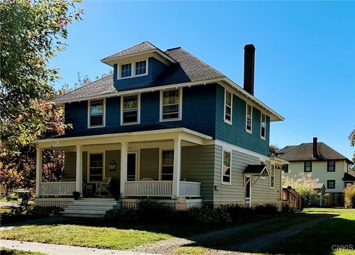 33 Cedar St, Cortland, NY, 13045-3005 | Card Image