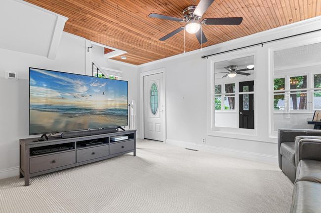 2168 Centerview Ln, House other with 3 bedrooms, 1 bathrooms and null parking in Mound MN | Image 9