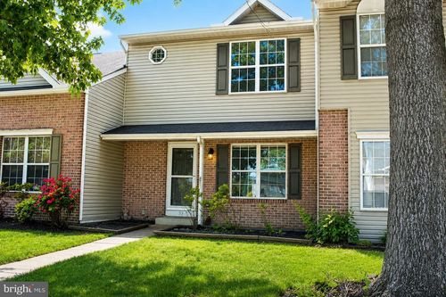 39 Southmont Dr, ENOLA, PA, 17025-2642 | Card Image