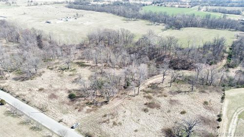 01 E 390 Rd, Jay, OK, 74346 | Card Image