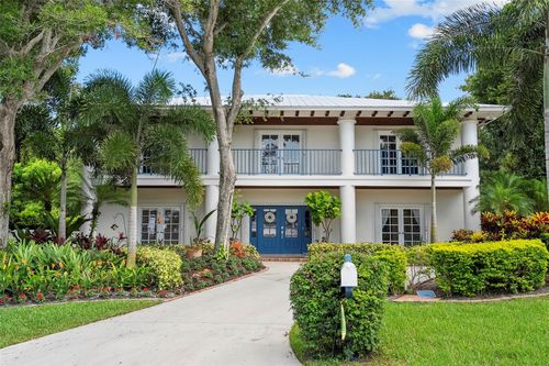 33 Rio Vista Dr, Stuart, FL, 34996-6423 | Card Image
