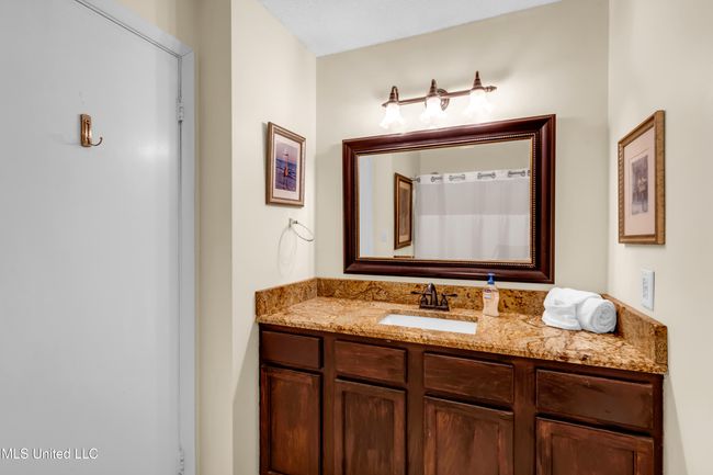 1130Beach#503-19 | Image 25