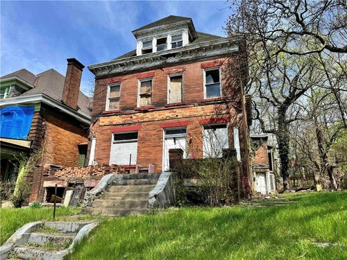 717 Hill Ave, Wilkinsburg, PA, 15221-1911 | Card Image