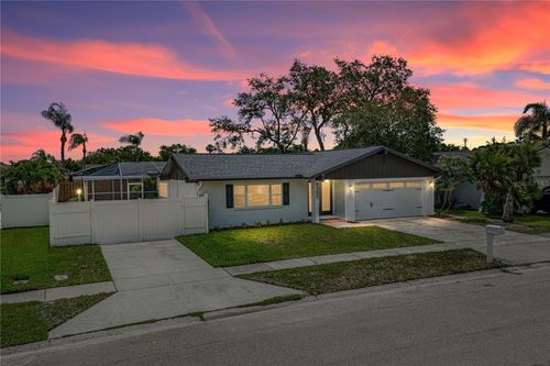 9305 120th Ln, SEMINOLE, FL, 33772-2636 | Card Image