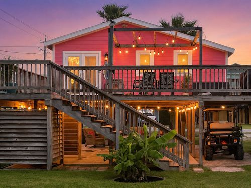 314 Crab St, Surfside Beach, TX, 77541-8294 | Card Image