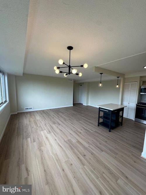 apt-717-4410 Oglethorpe St, HYATTSVILLE, MD, 20781-1561 | Card Image