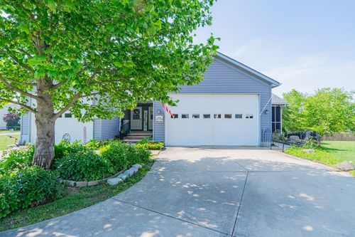 1515 Belclare Rd, Normal, IL, 61761-4928 | Card Image