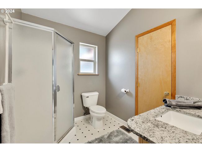 Bathroom, Attached-Main | Image 25