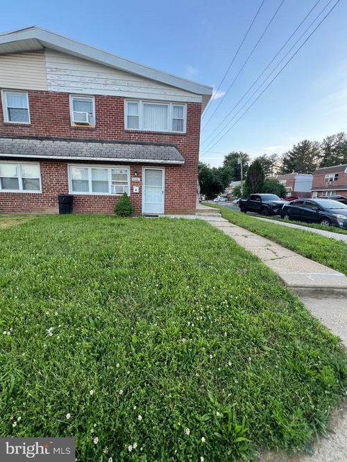 10001 Bridle Rd, Philadelphia, PA, 19116-3601 | Card Image