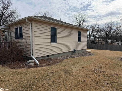520 E Webster St, Osceola, IA, 50213-1363 | Card Image