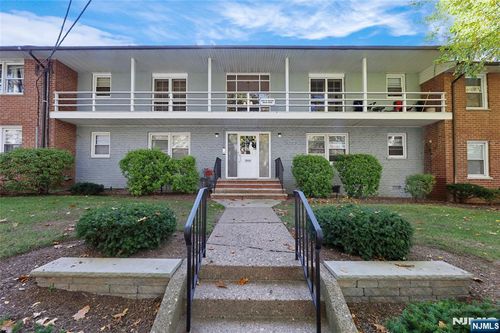 25-18 High St, Fair Lawn, NJ, 07410-3440 | Card Image