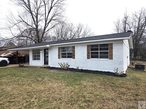1305 W Avenue C St, Hope, AR, 71801-3115 | Card Image