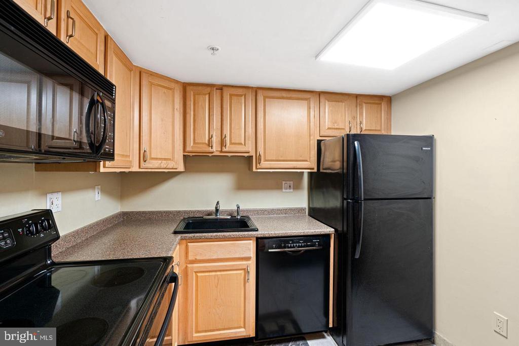 Residential in PHILADELPHIA 4