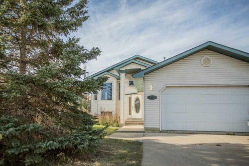 10804 105 St, High Level, AB, T0H1Z0 | Card Image