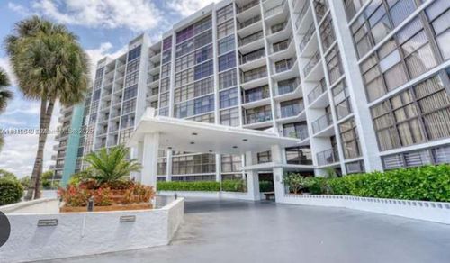 apt-227-200 Leslie Dr, Hallandale Beach, FL, 33009-7302 | Card Image