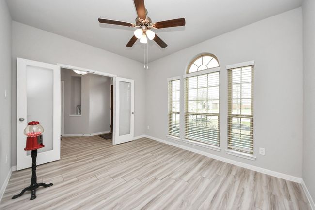 1654 Sequoia Run Dr, House other with 3 bedrooms, 2 bathrooms and 3 parking in Rosharon TX | Image 6