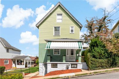 411 Bierer St, House other with 3 bedrooms, 2 bathrooms and 3 parking in City Of Greensburg PA | Image 1