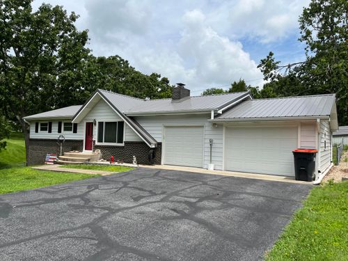 111 Robinhood Drive, Cassville, MO, 65625 | Card Image