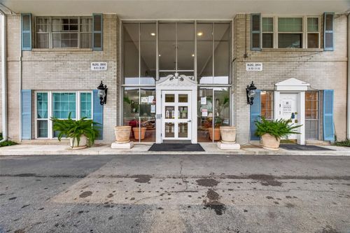 b-24-2600 Bellefontaine Street, Houston, TX, 77025 | Card Image