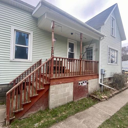 217 10th St, Manistee, MI, 49660-3165 | Card Image