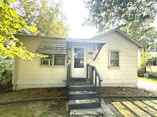 324 N Floridale Ave, Saint Louis, MO, 63135-2264 | Card Image