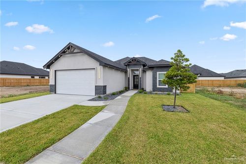2305 Venice Dr, Edinburg, TX, 78542-8041 | Card Image