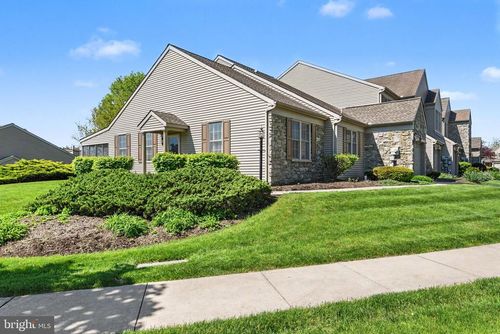 1928 Limestone Dr, HUMMELSTOWN, PA, 17036-7023 | Card Image