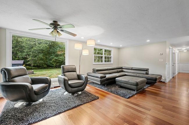 82 Central Tpke, House other with 4 bedrooms, 3 bathrooms and 10 parking in Sutton MA | Image 23