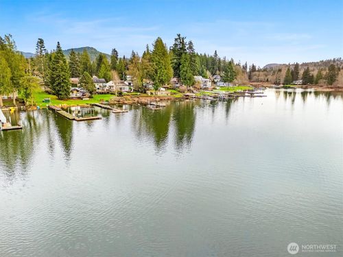 299 Friday Creek Rd, Bellingham, WA, 98229-9331 | Card Image