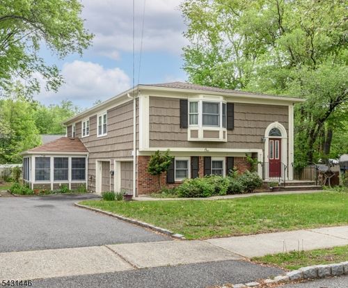 1 Ash Ln, Lake Hiawatha, NJ, 07034-1101 | Card Image
