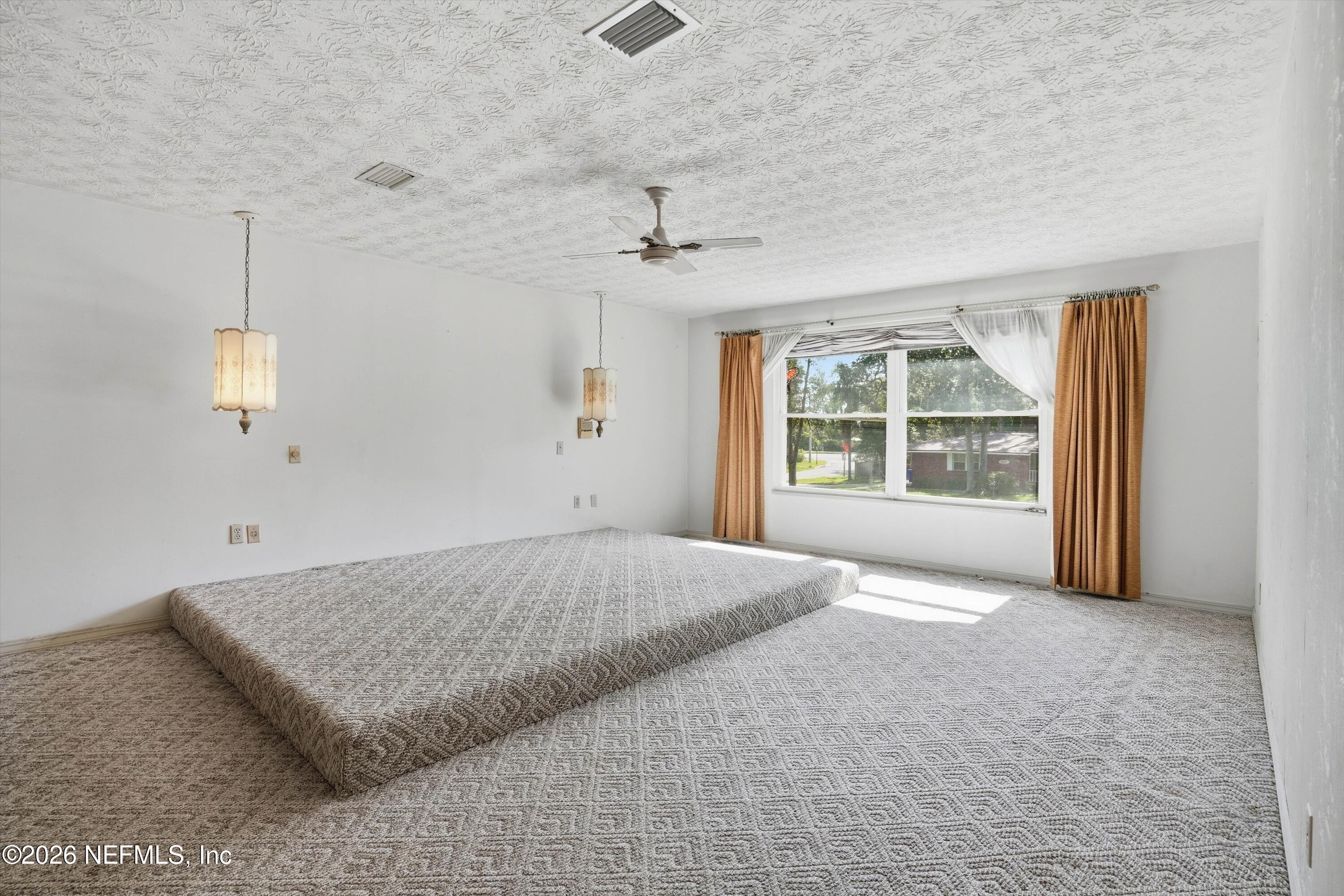 Residential in Orange Park 4
