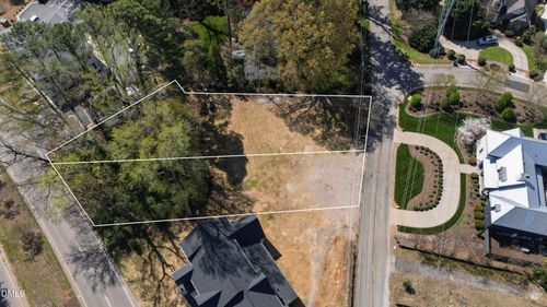 107 Edenburgh Rd, Raleigh, NC, 27608-1017 | Card Image