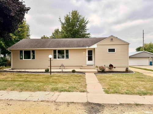 209 Grove St, Calamus, IA, 52729-7700 | Card Image