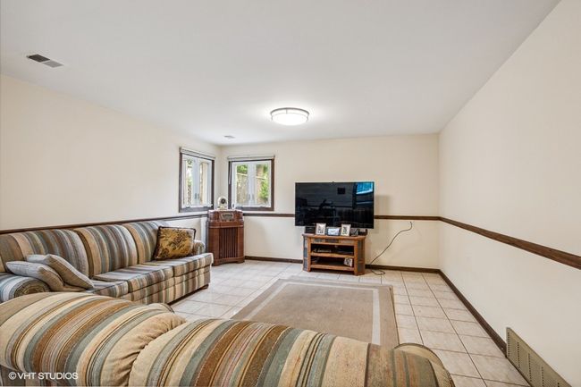 9133 Moody Ave, House other with 3 bedrooms, 2 bathrooms and 2 parking in Oak Lawn IL | Image 6