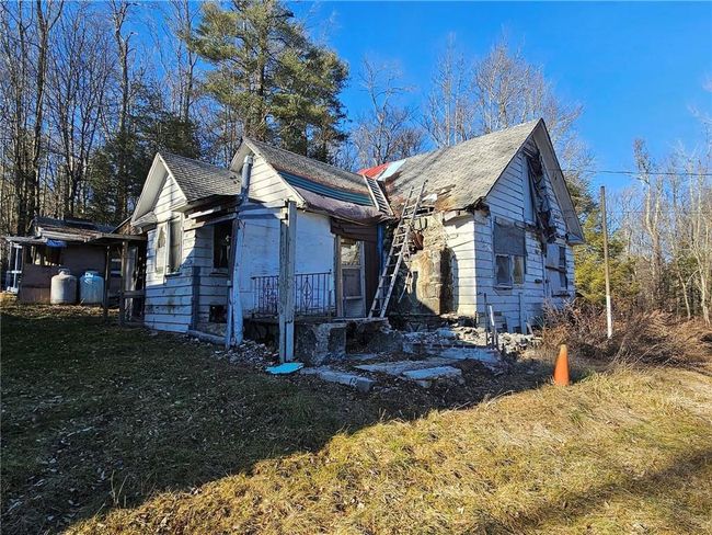 215/219 Anawana Lake Road, House other with 3 bedrooms, 1 bathrooms and null parking in Thompson NY | Image 4