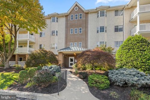 330 Paoli Pointe Dr, PAOLI, PA, 19301-1382 | Card Image