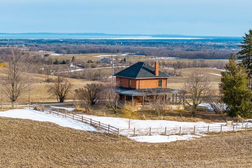 1943 Fairgrounds Rd S, Creemore, ON, L0M1G0 | Card Image