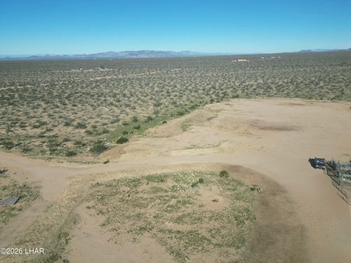 18206 S Gene Autry Rd, Yucca, AZ, 86438 | Card Image
