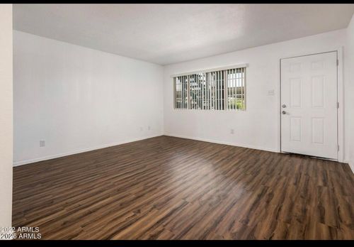 1058-3810 N Maryvale Pkwy, Phoenix, AZ, 85031-3007 | Card Image