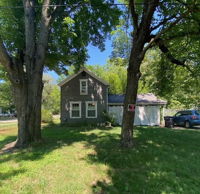 Robinson St, Allegan, MI 49010