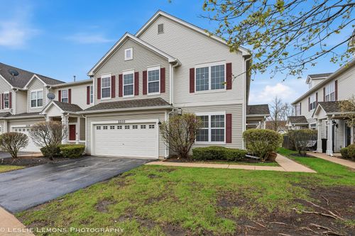 2233 Hillsboro Ct, Aurora, IL, 60503-6733 | Card Image