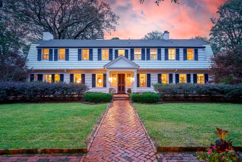 208 S Boundary Ave Se, Aiken, SC, 29801-7106 | Card Image